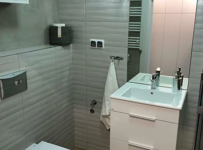 Like At شقة وارسو