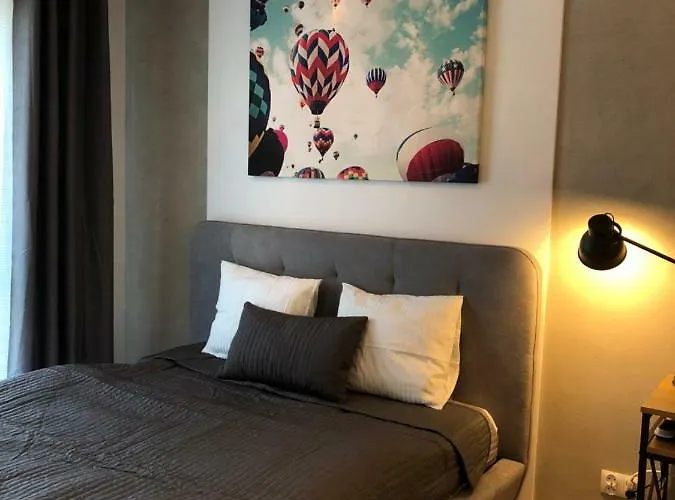 Like At * وارسو