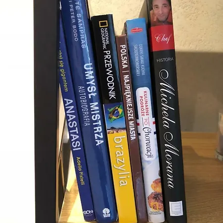 Like At דירה ורשה