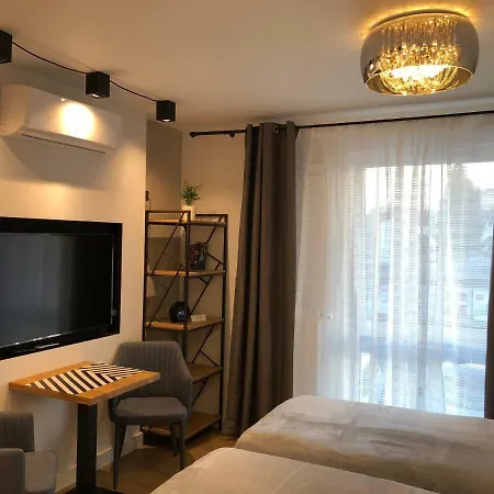 דירה Like At ורשה